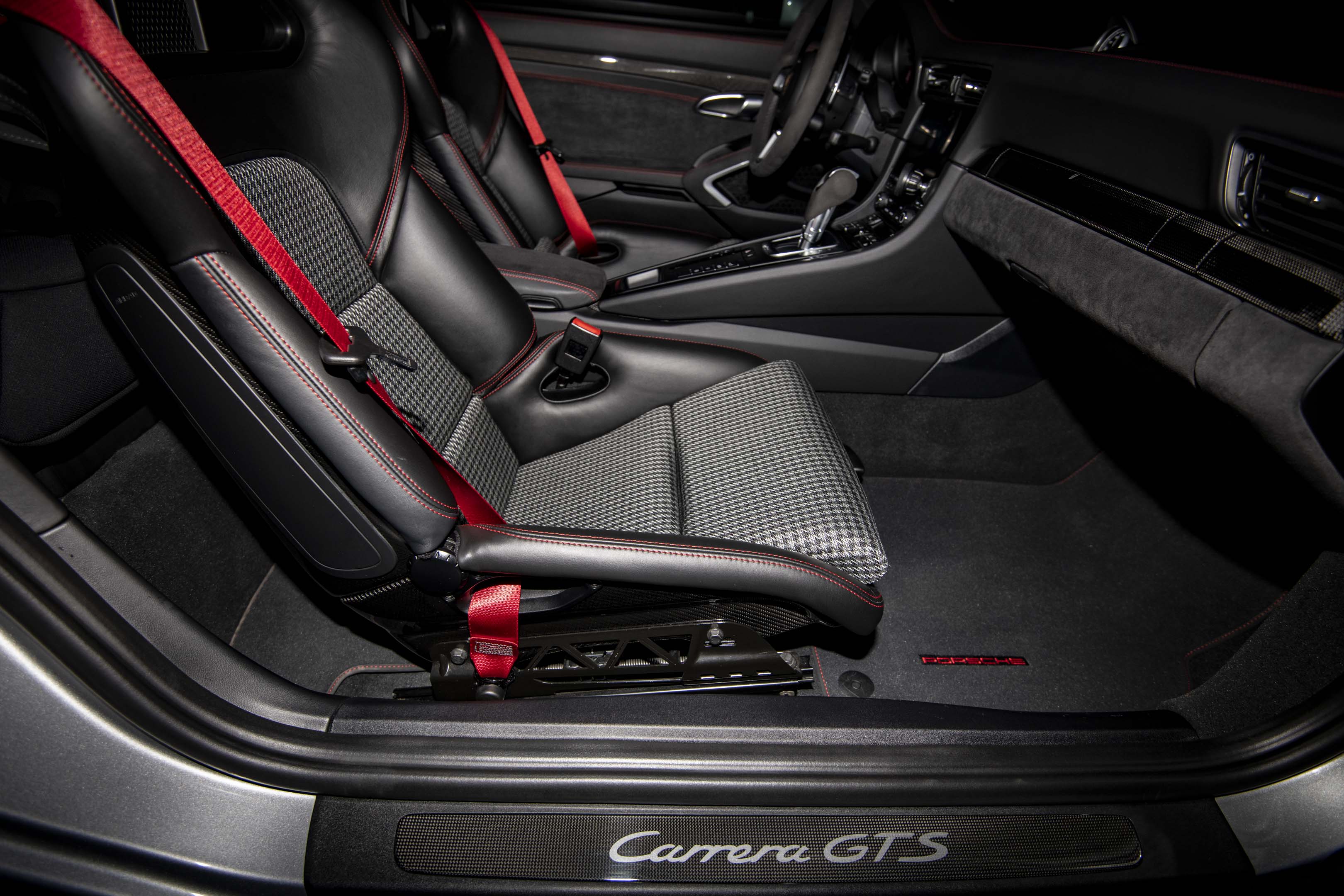911 (991) Customization - Rear Seat Pads (for Rear Seat Delete